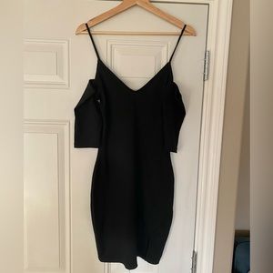 Curvy Black Dress | L